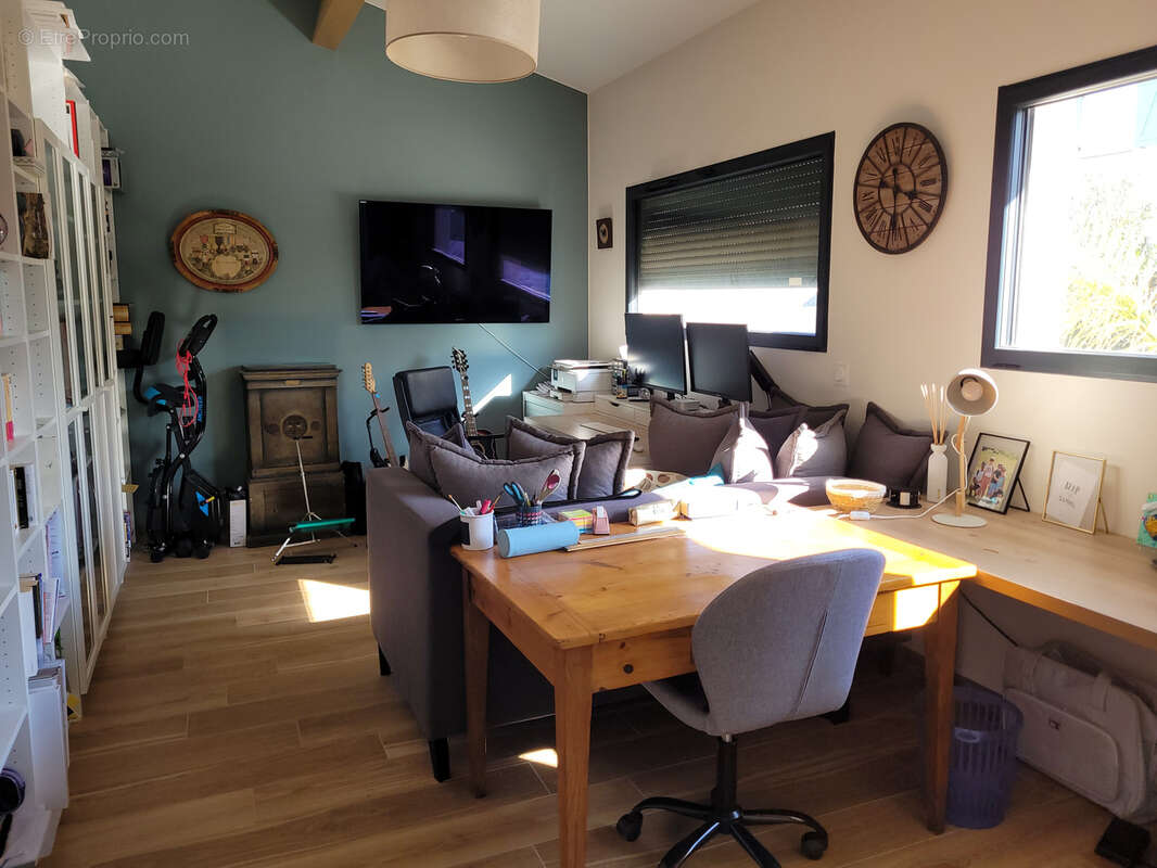 Secteur Clape Superbe Villa neuve de 206m2 sur 1365 m2 de terrain à vendre 697000 €. - photo 21