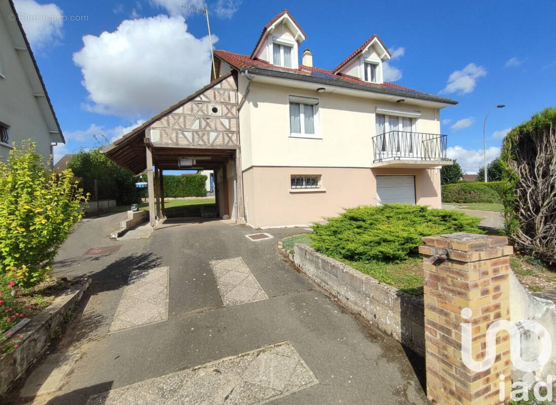 Photo 1 - Maison à CHARTRES