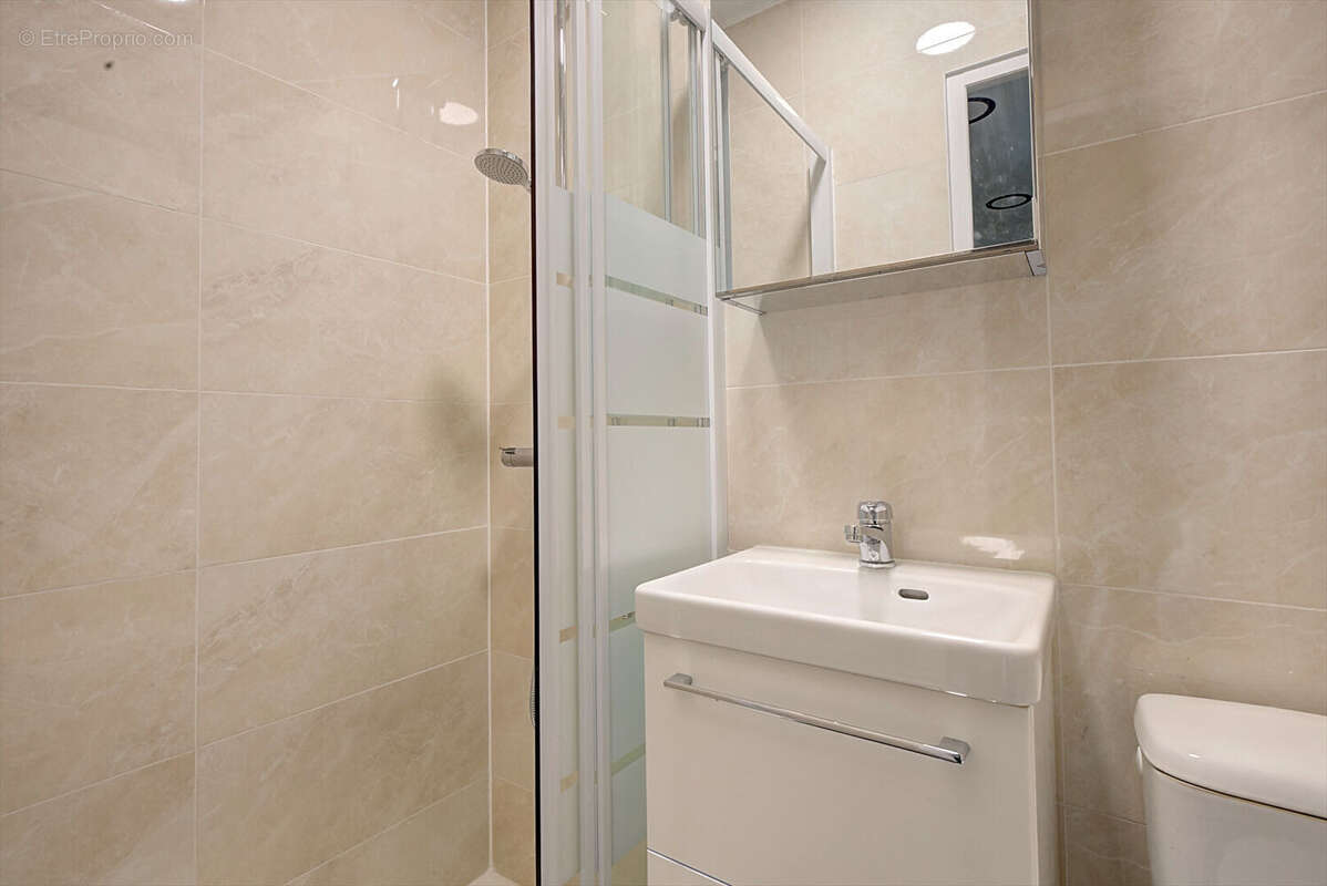 Appartement à PARIS-18E