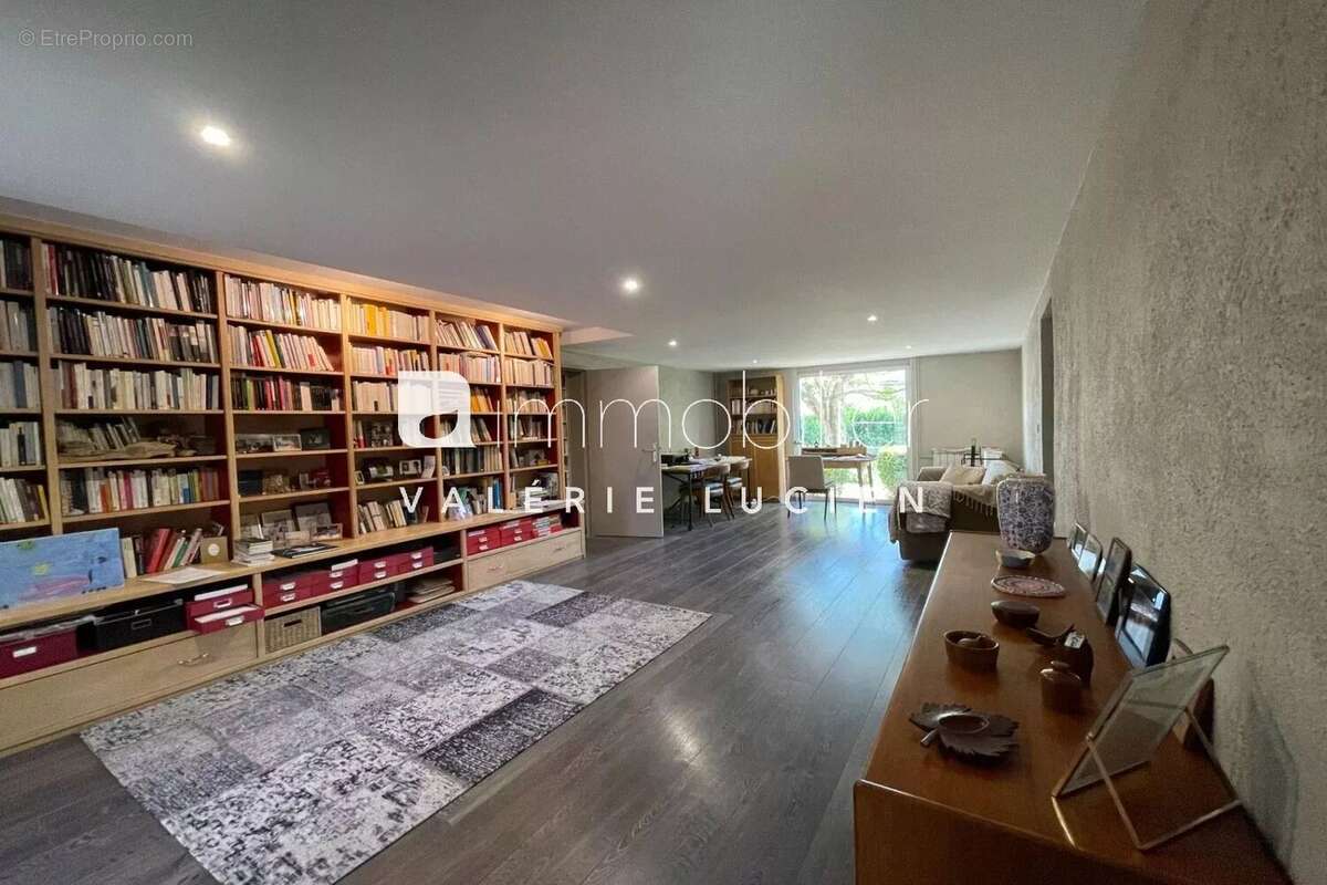 Maison à FONTVIEILLE