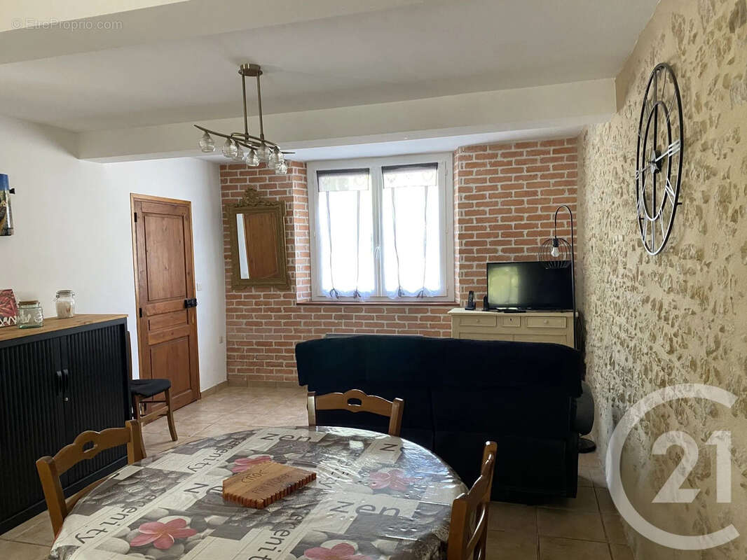 Maison 76 m² à Airoux  - photo 2