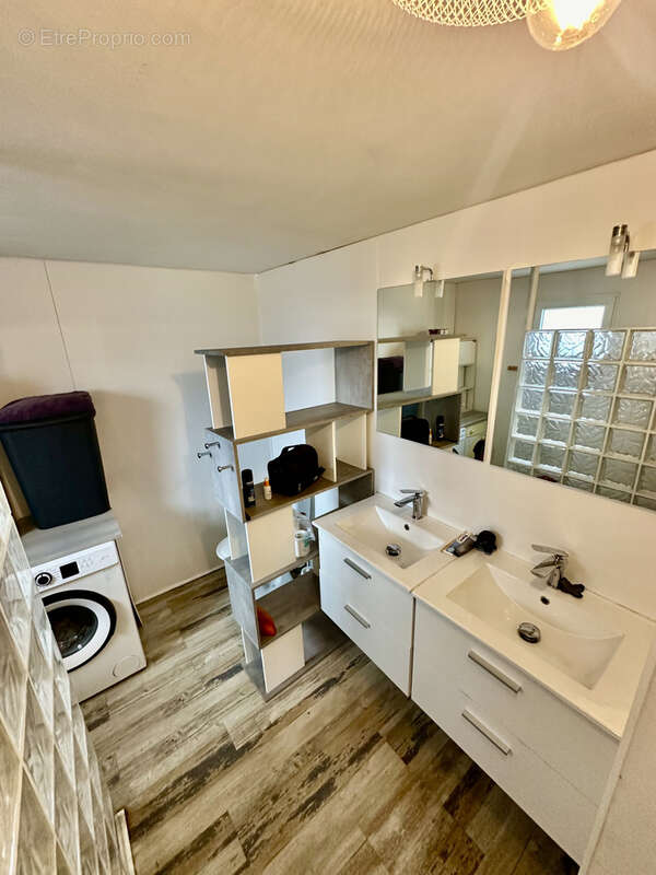 Maison à CAPESTERRE-BELLE-EAU