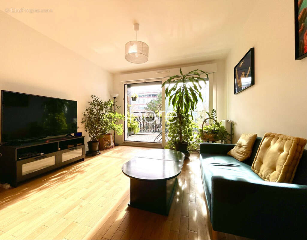 Appartement à COLOMBES