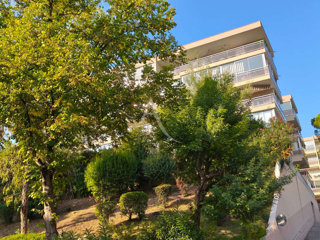Appartement à MANDELIEU-LA-NAPOULE