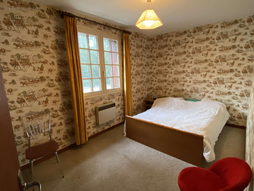 Maison à BEZ-ET-ESPARON