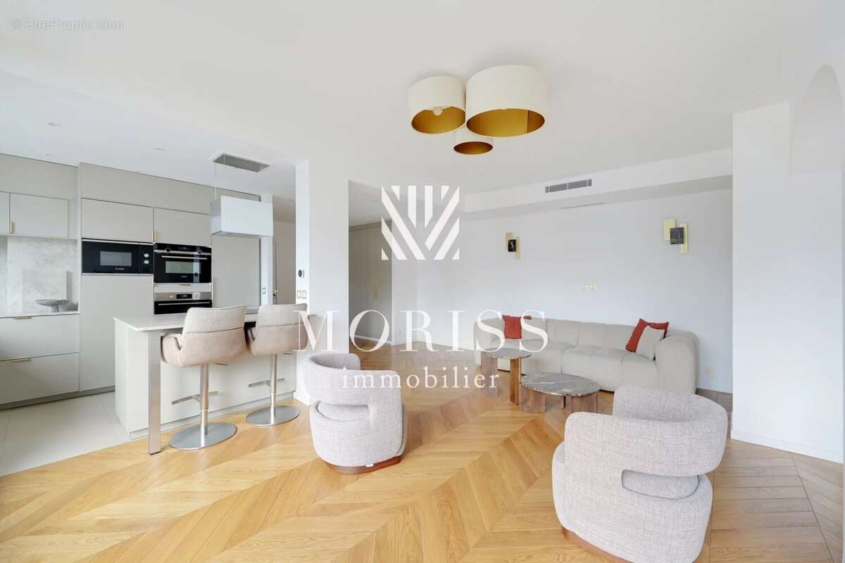 Appartement à NEUILLY-SUR-SEINE