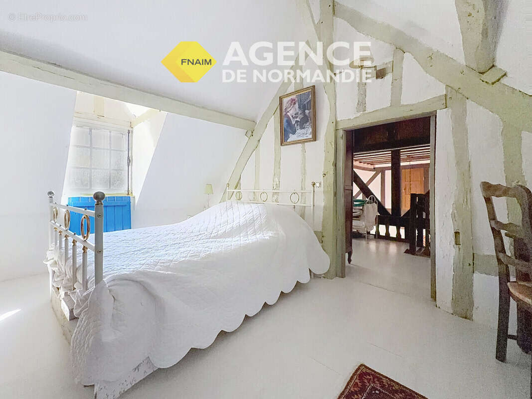 Maison à MONTREUIL-L&#039;ARGILLE