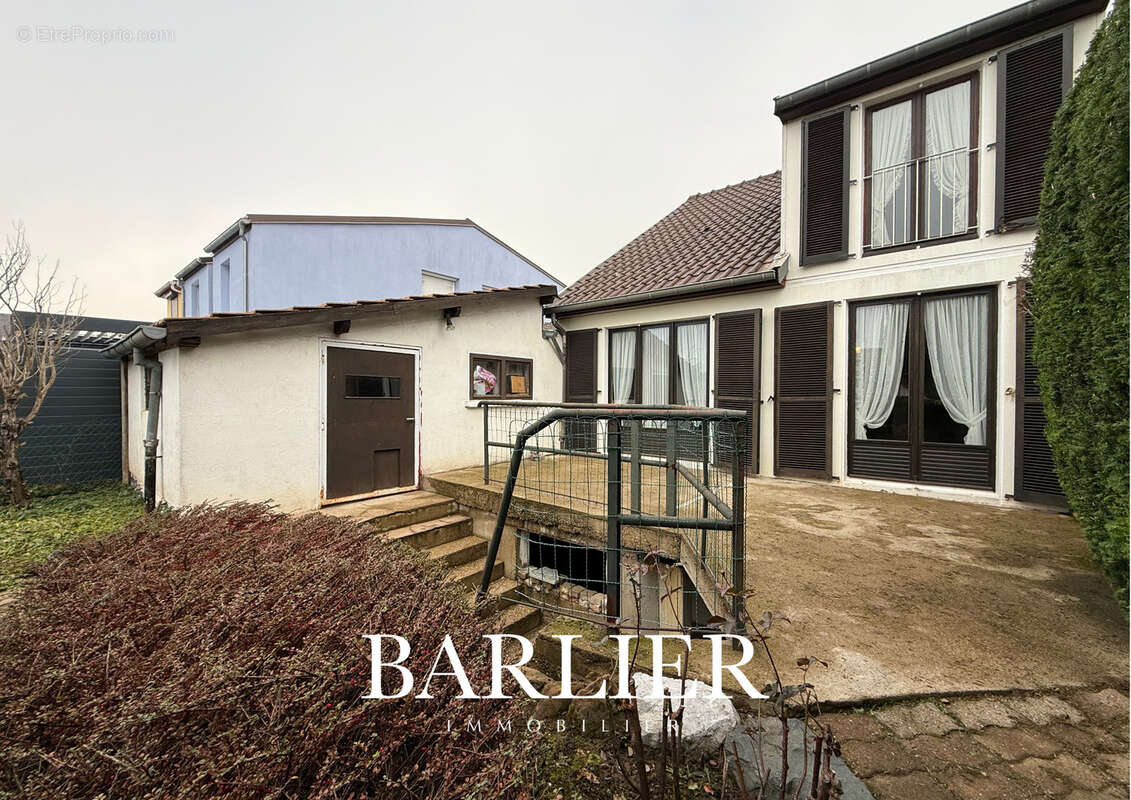 Maison à GRIESHEIM-SUR-SOUFFEL