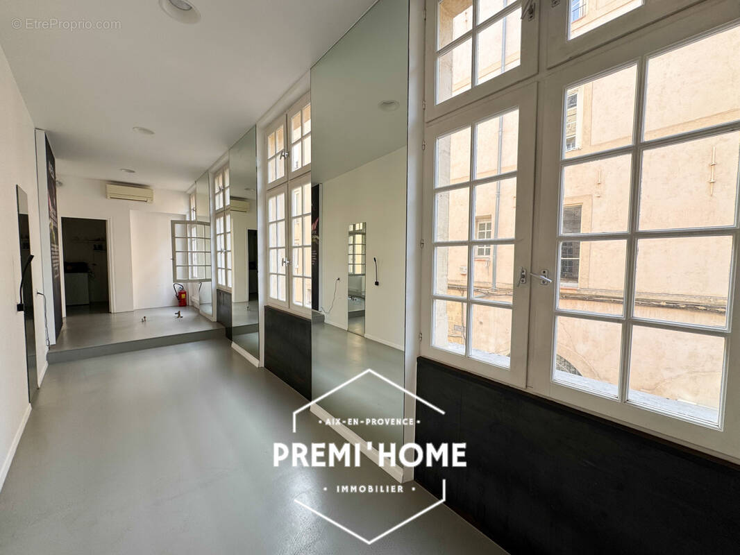 Commerce à AIX-EN-PROVENCE