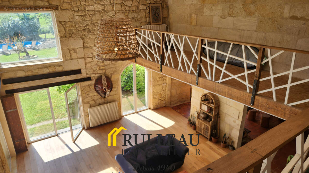 Maison à PUGNAC