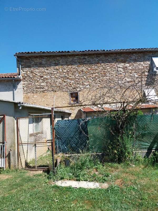 Appartement à MONTREDON-LABESSONNIE