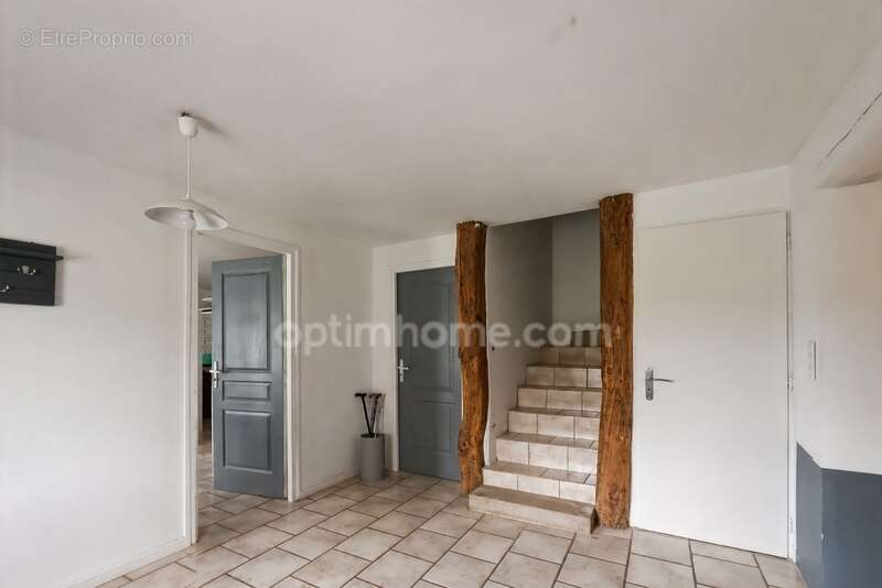 Authentique longère rénovée de 215 m2 – 5 chambres – Terrain arboré de 3000m2 au calme absolu - photo 12