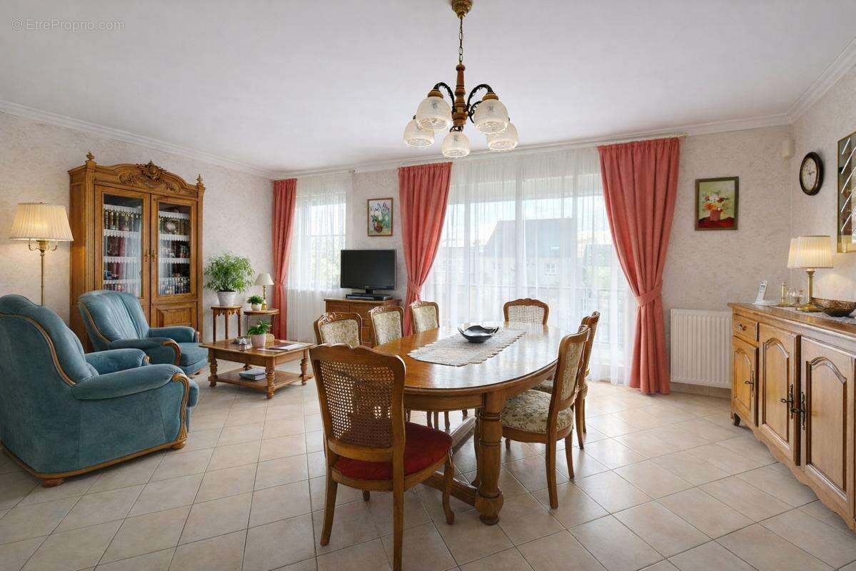 Maison à COULOMMIERS