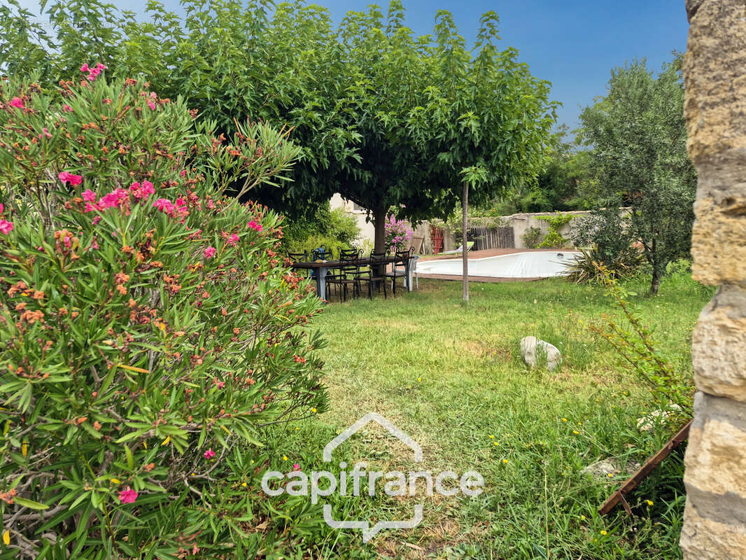 Maison à vendre 4 pièces ROQUEMAURE (30)-107m²-terrain 1540m² avec piscine et grand garage - photo 14