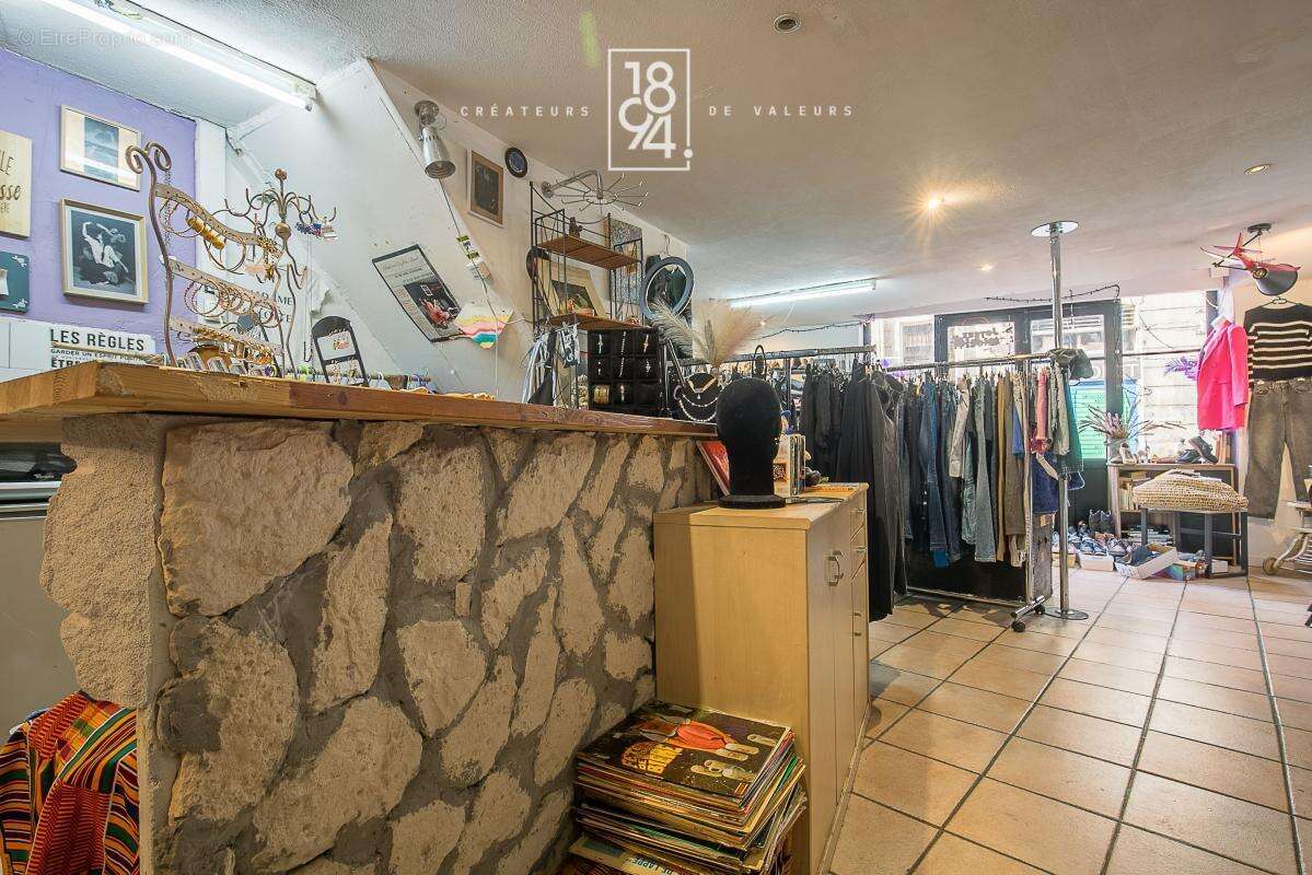 Commerce à MARSEILLE-1E