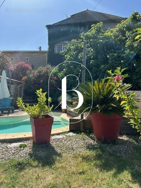 Maison à SAINT-PAULET-DE-CAISSON