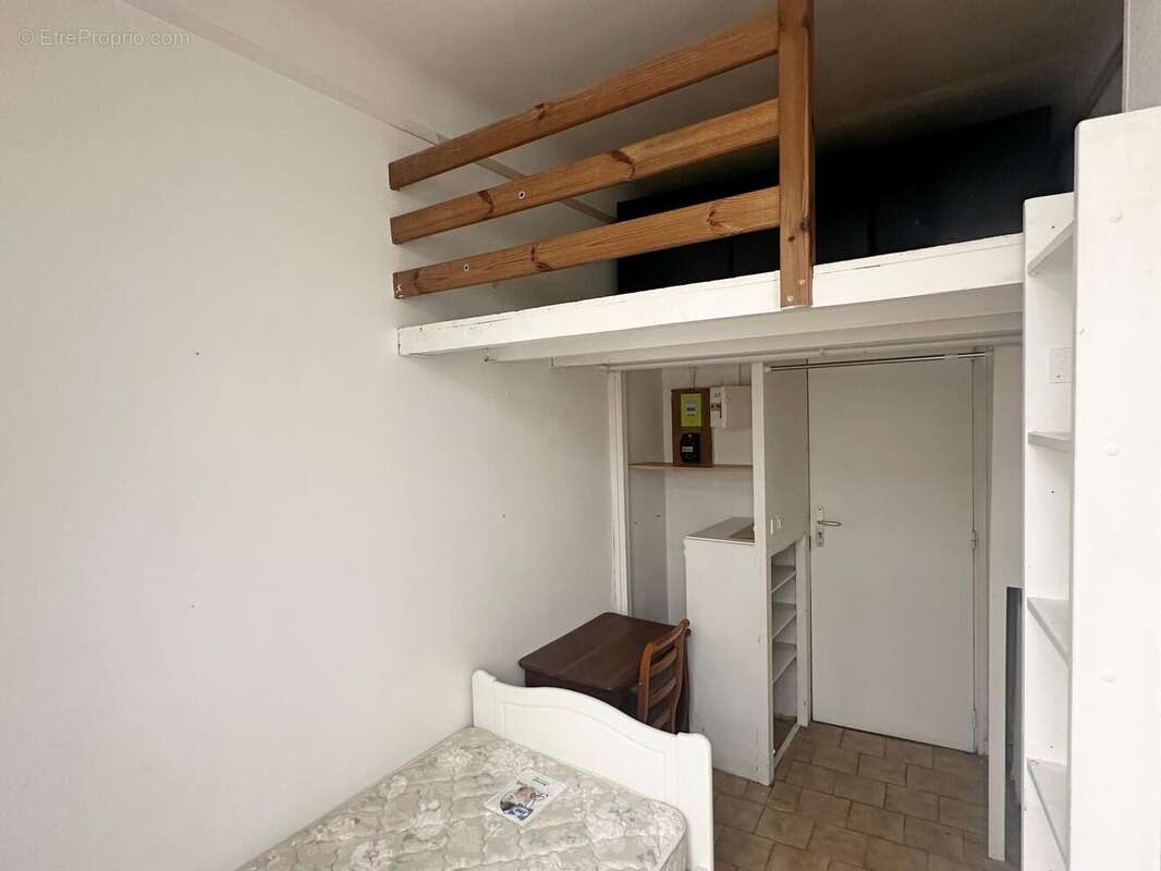 Photo 3 - Appartement à MONTROUGE