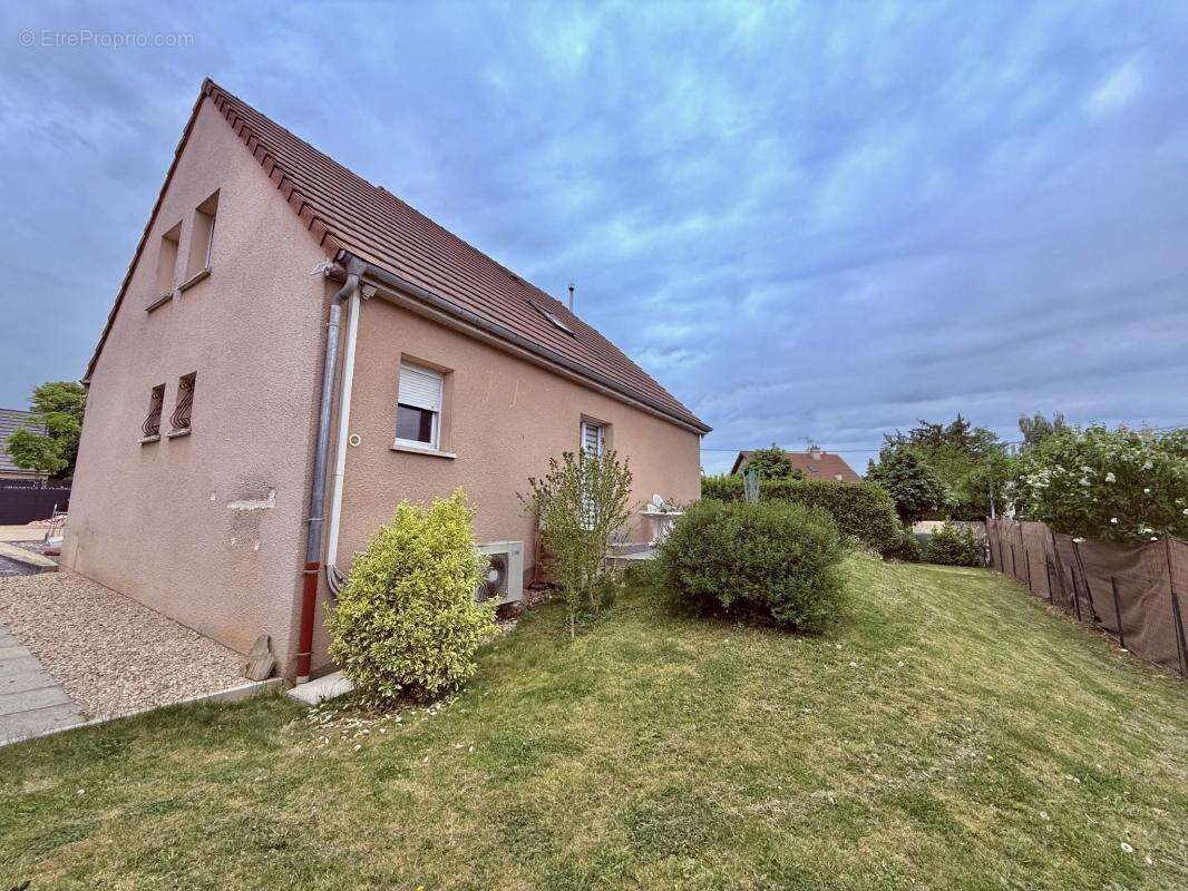 Maison à FENAY