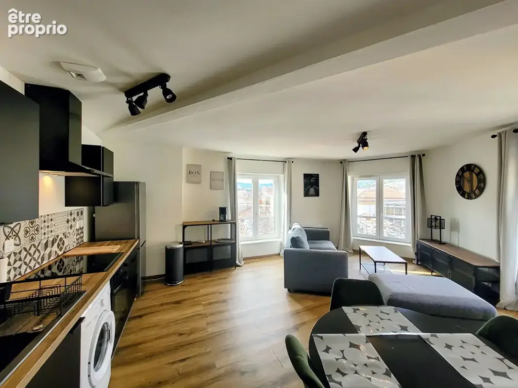 Appartement F2 meublé lumineux , plein centre du Puy - photo 3