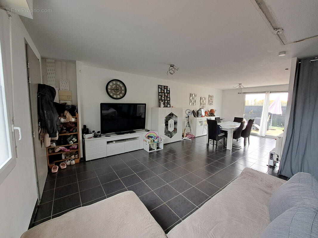 Maison à OSTRICOURT