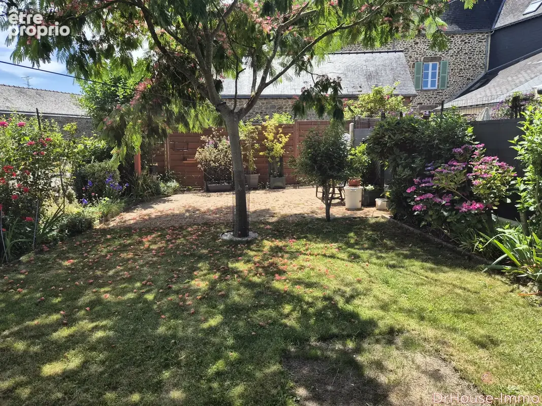 Maison 7 pièces 144 m² à vendre à Gorron (53120) - photo 12