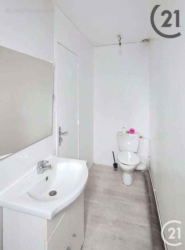 Appartement à COMBS-LA-VILLE