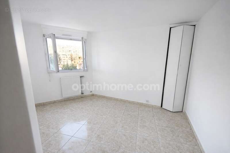 Appartement à BONDY