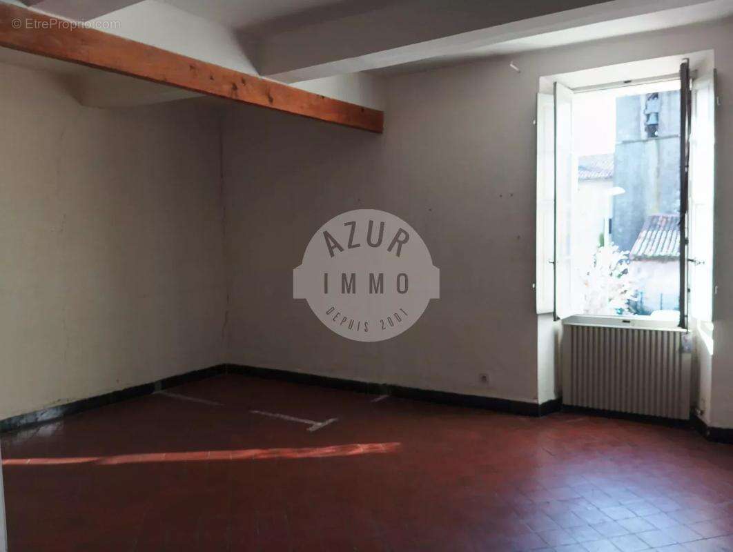 Appartement à SAINT-ZACHARIE