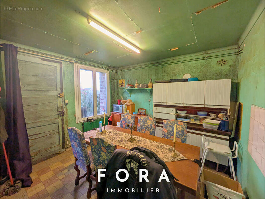 Maison à CONDE-SUR-NOIREAU