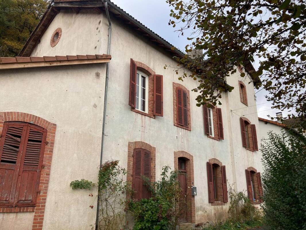 Photo 1 - Maison à YDES