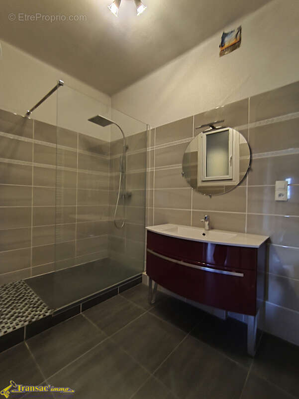 Appartement à THIERS