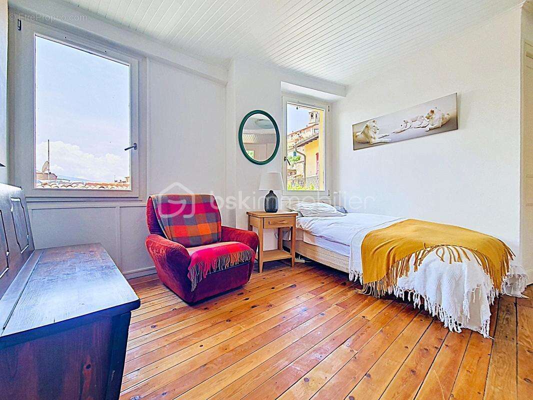 Maison de 150m² - 4 terrasses - 4 chambres - photo 11