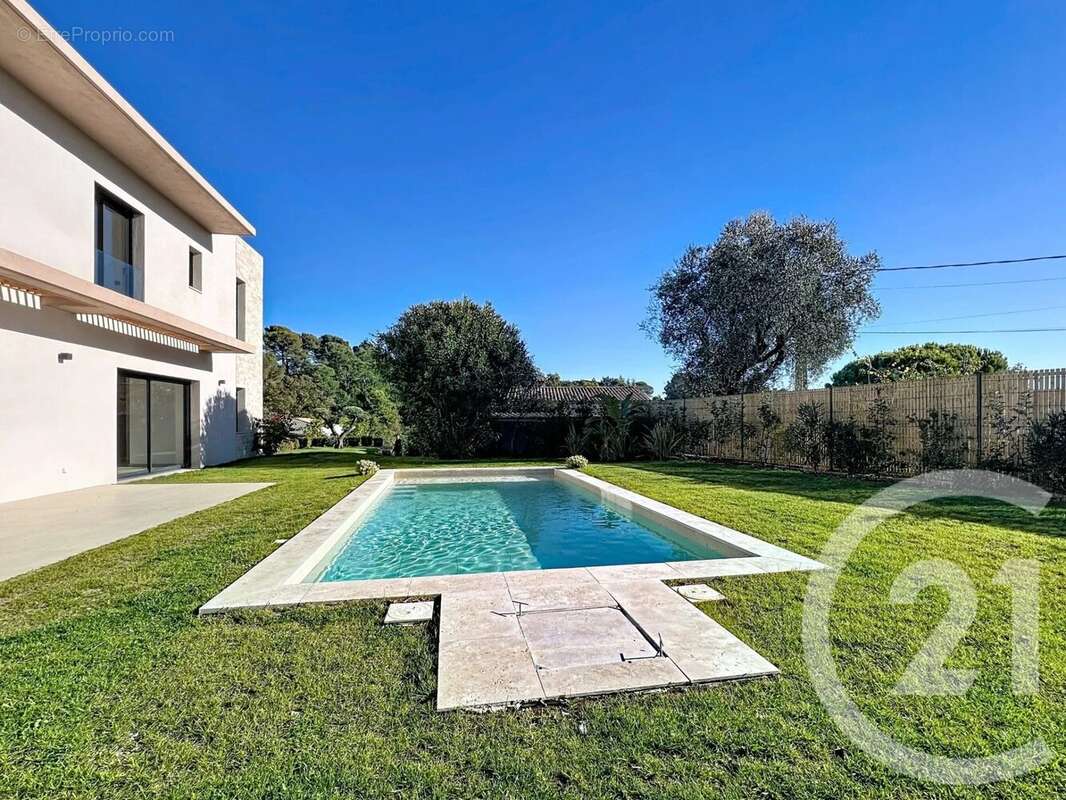Maison 143 m² à Mougins  - photo 3