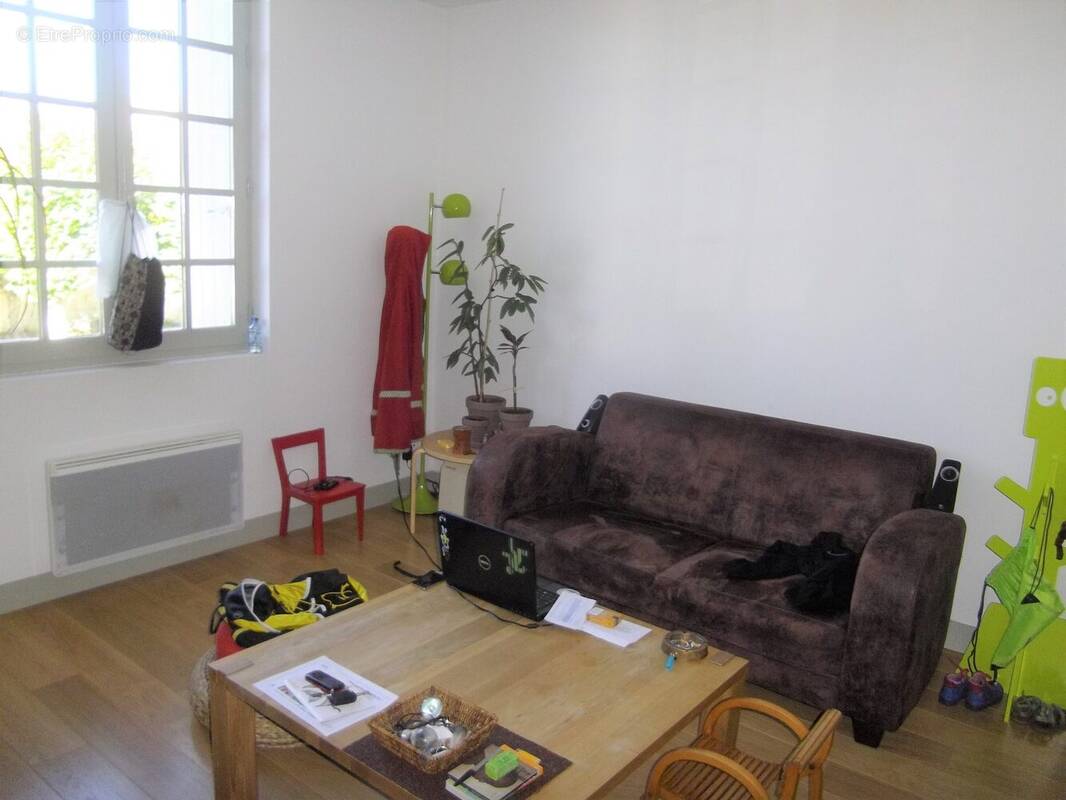Appartement à SAINTES