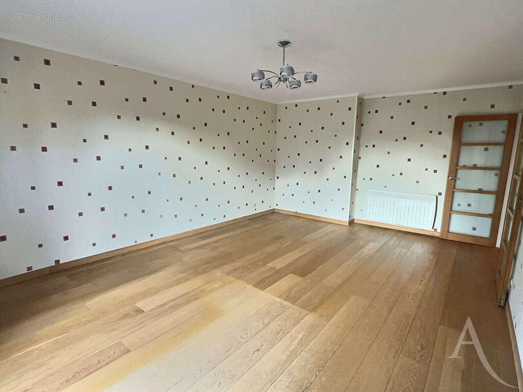 Appartement à THIAIS