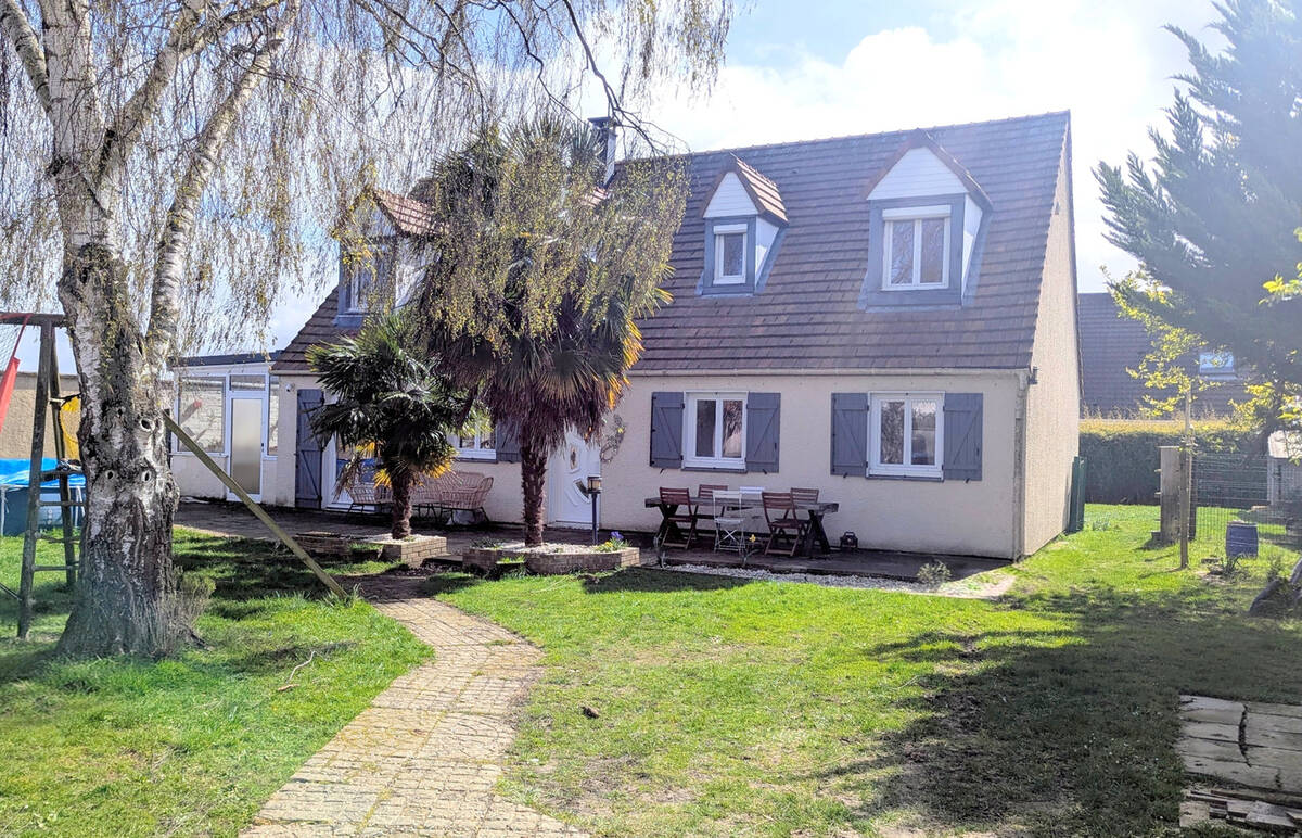 Maison à HOUDAN