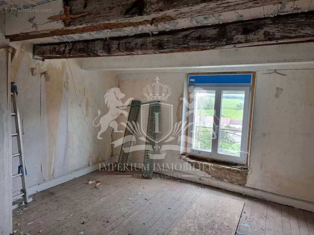 Maison à LINY-DEVANT-DUN