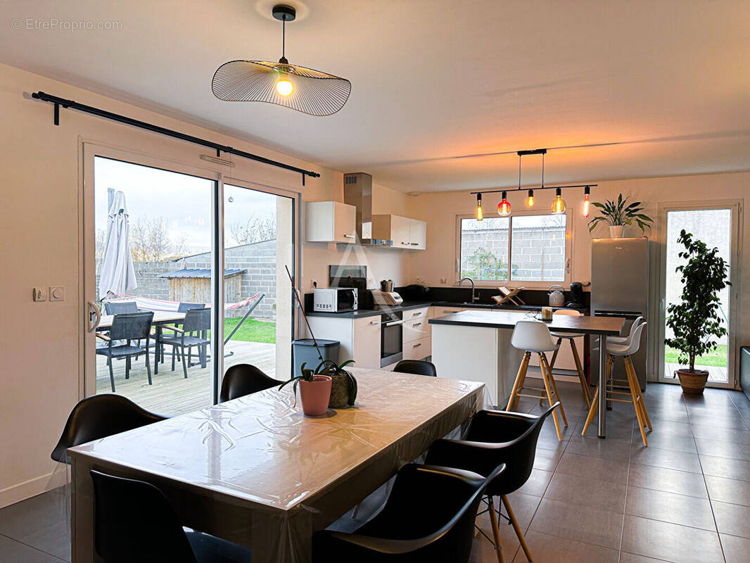 Maison à VIVY