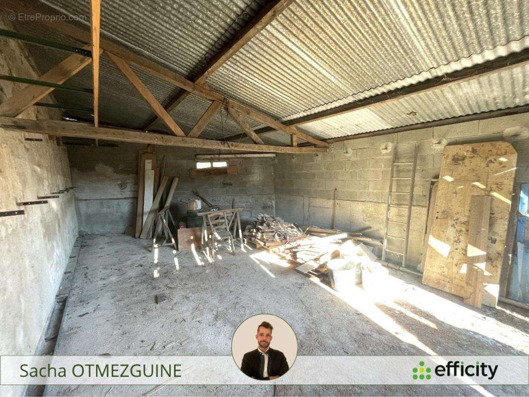 Maison à YZEURES-SUR-CREUSE