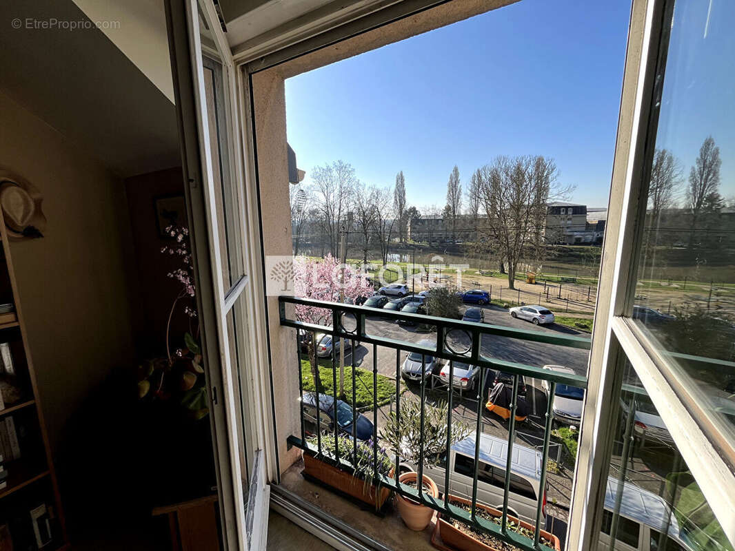 Appartement à MEULAN