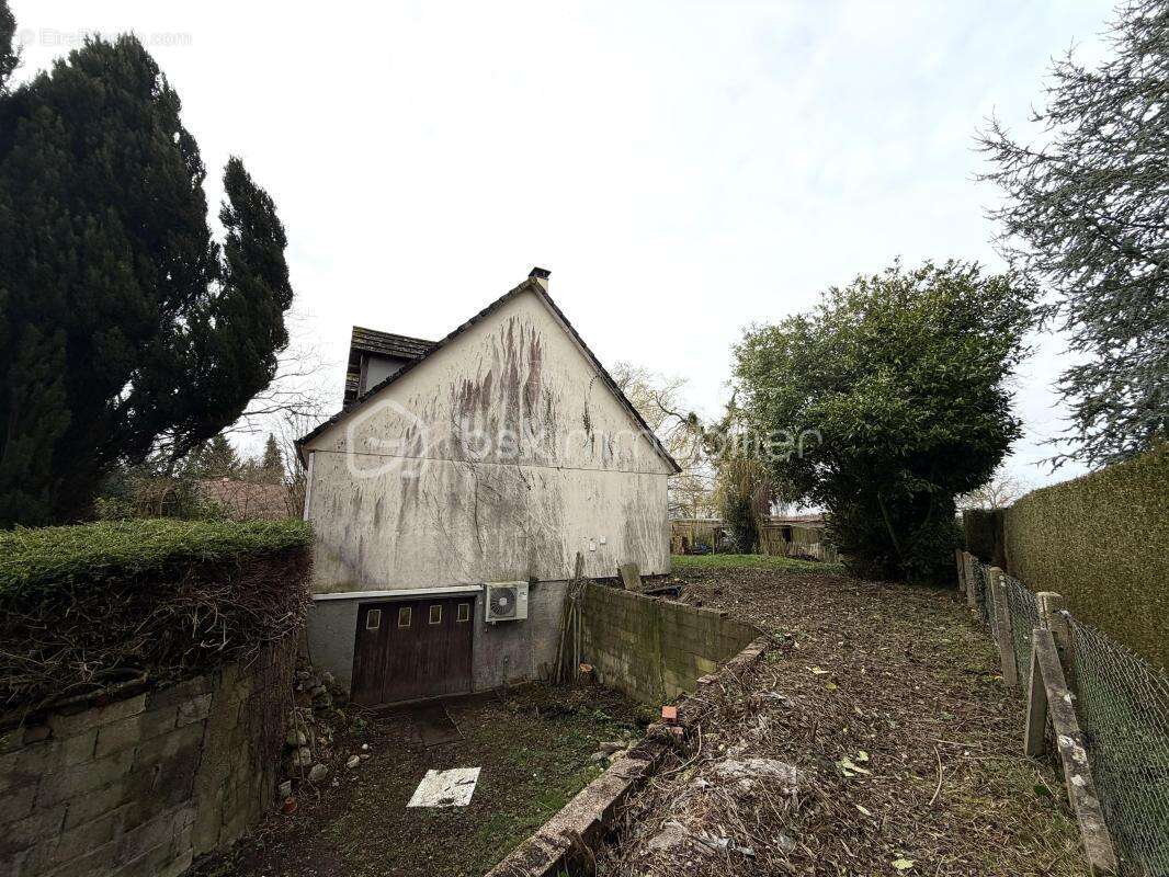 Maison à SAINT-ELOI-DE-FOURQUES