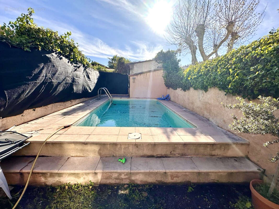 Maison à MARSEILLE-9E