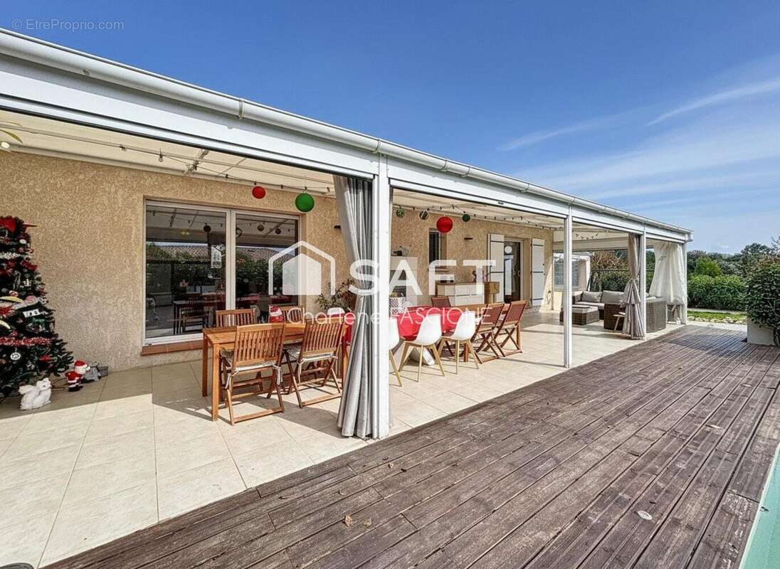 Photo 2 - Maison à LORGUES