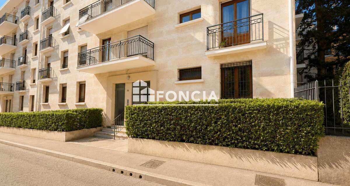 T3 68,24m2 residence la marseillaise quartier revolution - photo 3