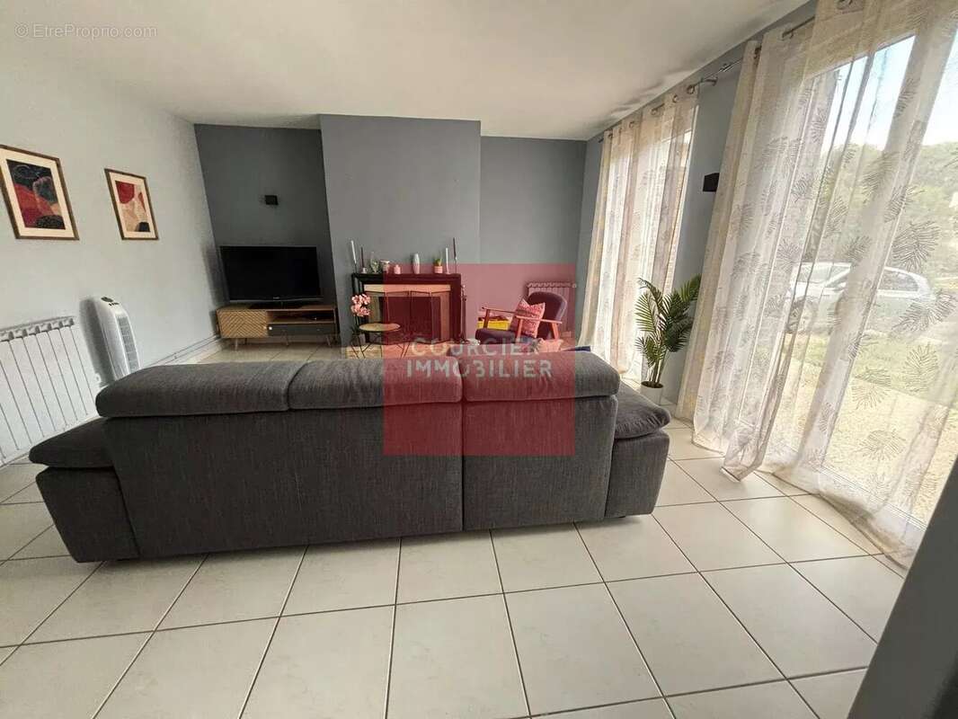 Mesnil saint denis (78) - maison  6 p 132 m2 - photo 2