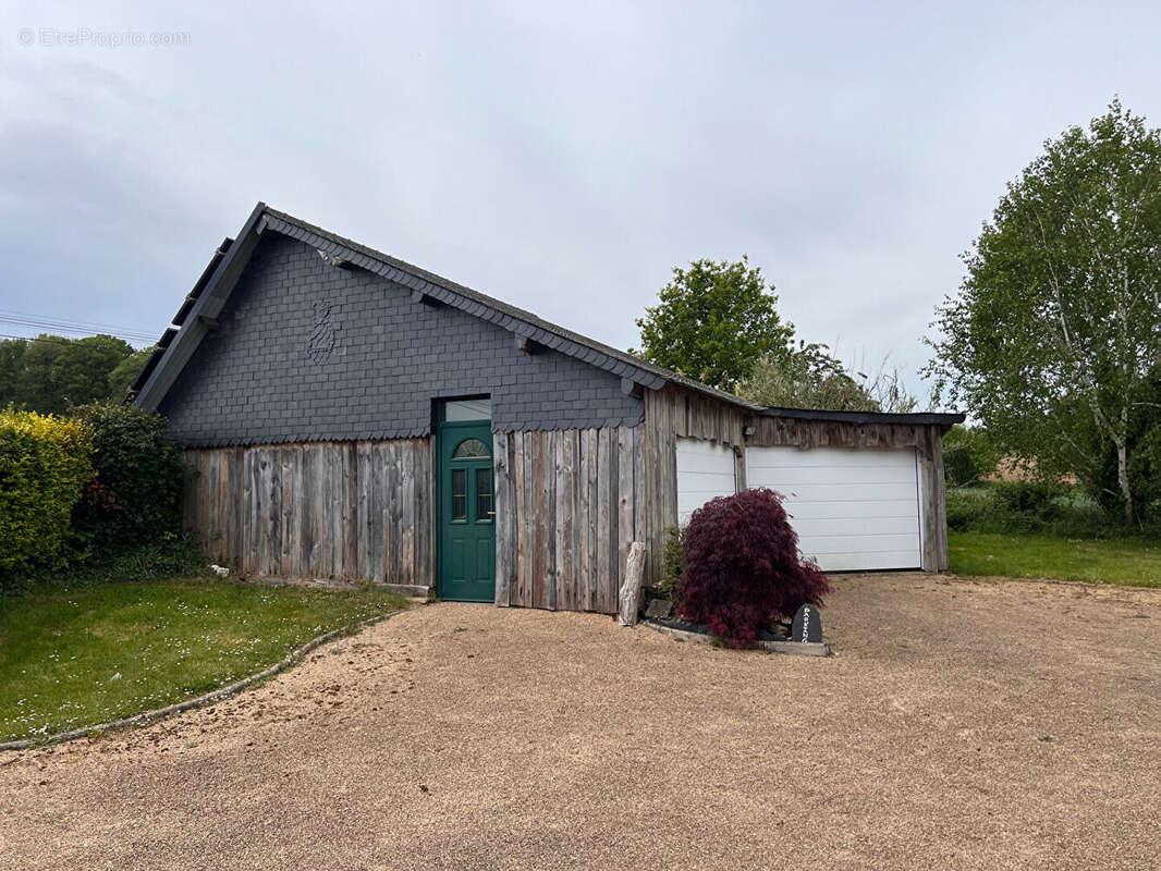 Maison à COLOMBIERS-DU-PLESSIS