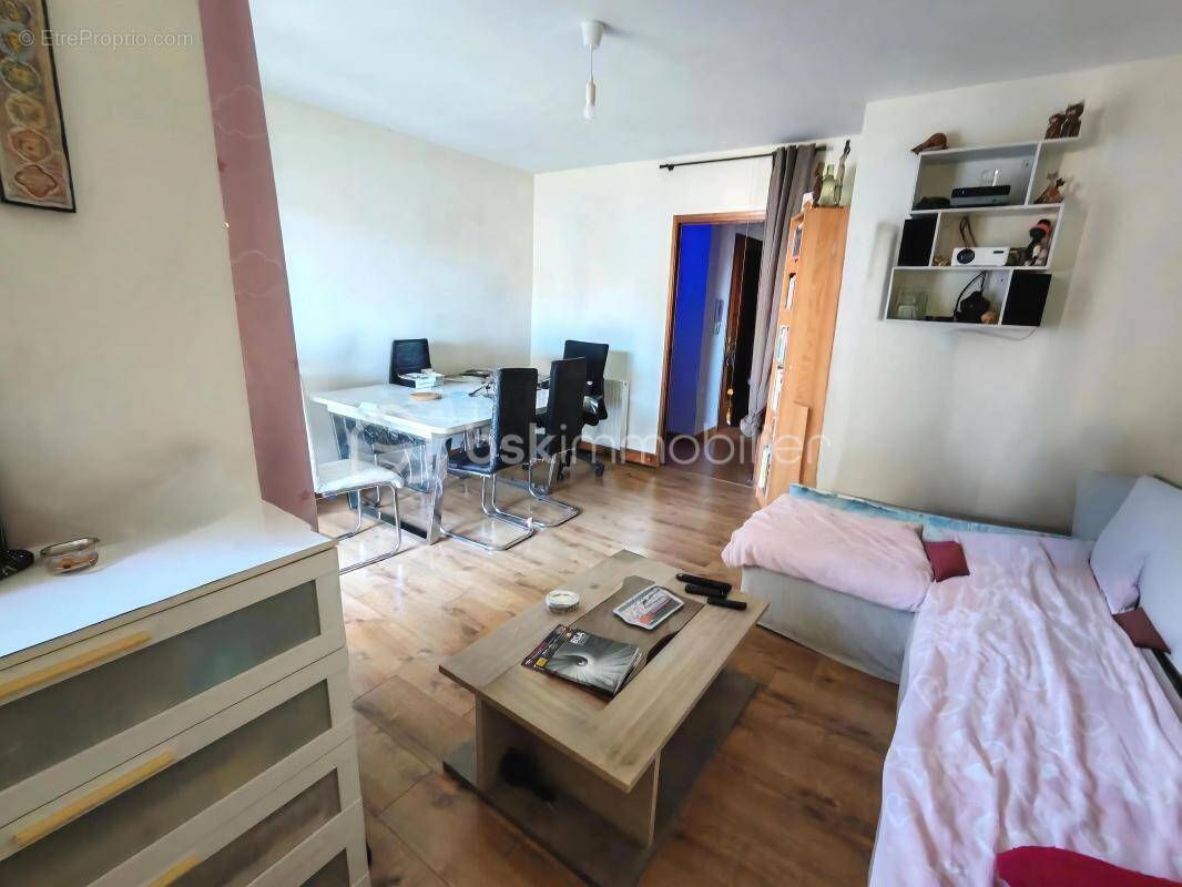 Appartement à BOURG-SAINT-ANDEOL
