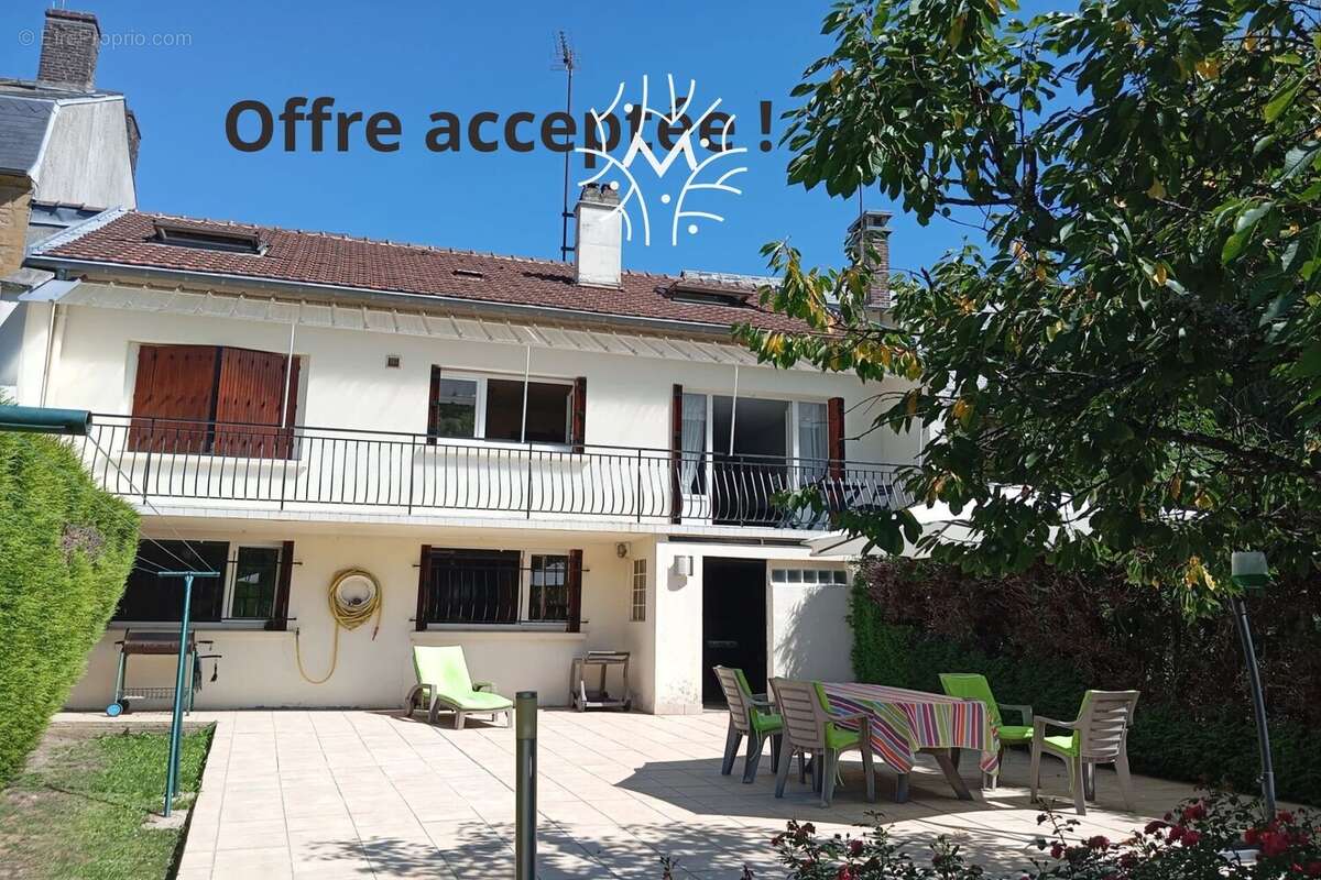 Maison à CHARLEVILLE-MEZIERES