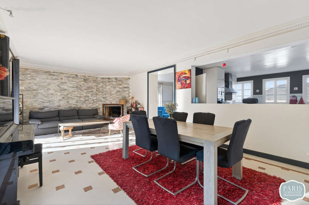 Maison à LOUVECIENNES