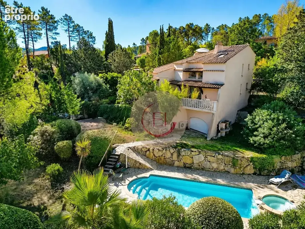 Maison à LES ADRETS-DE-L'ESTEREL